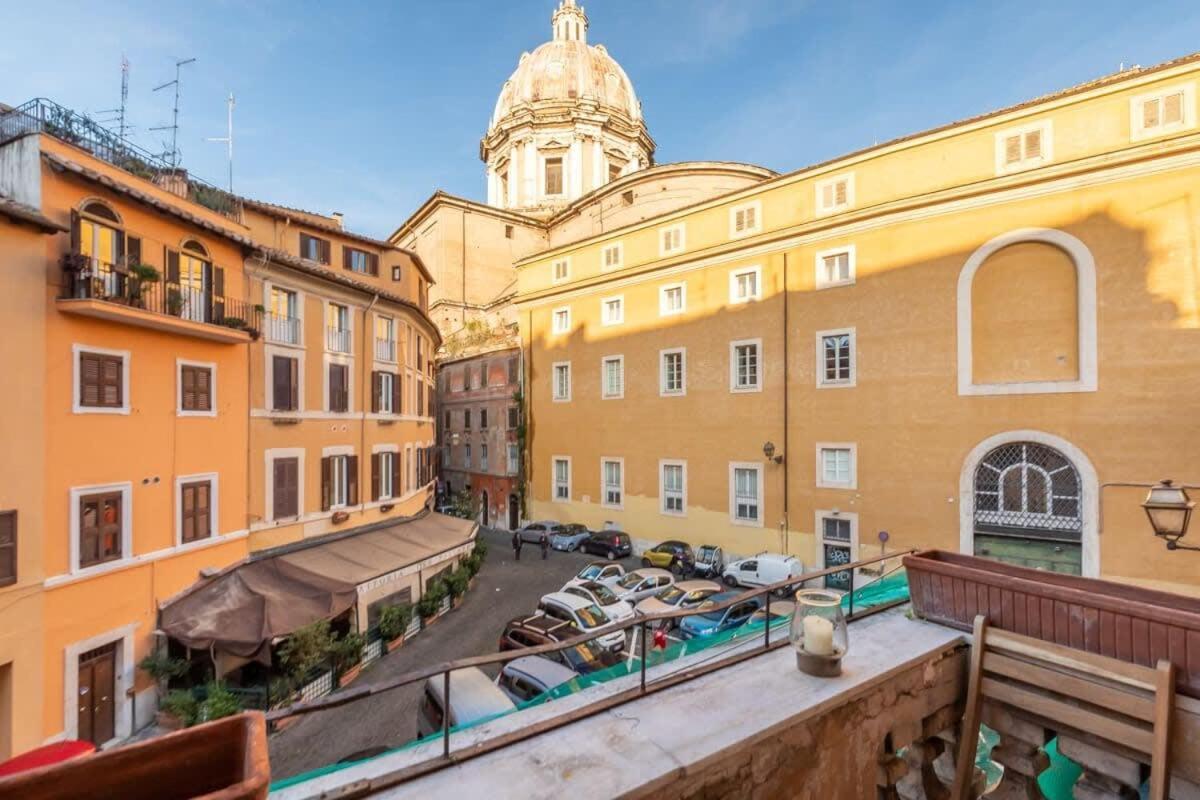 Campo De Fiori Stylish Apartment Rome
