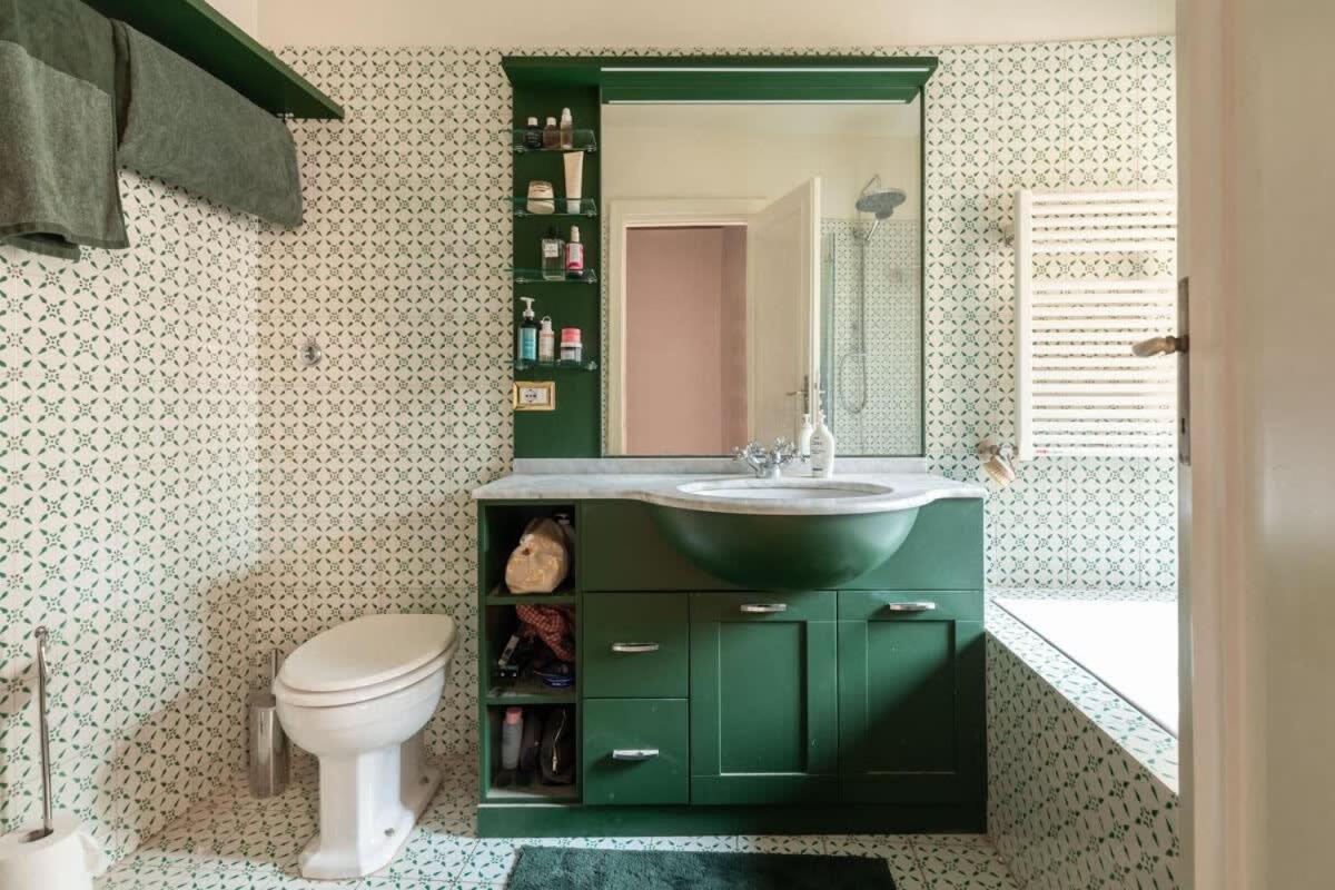 Campo De Fiori Stylish Apartment